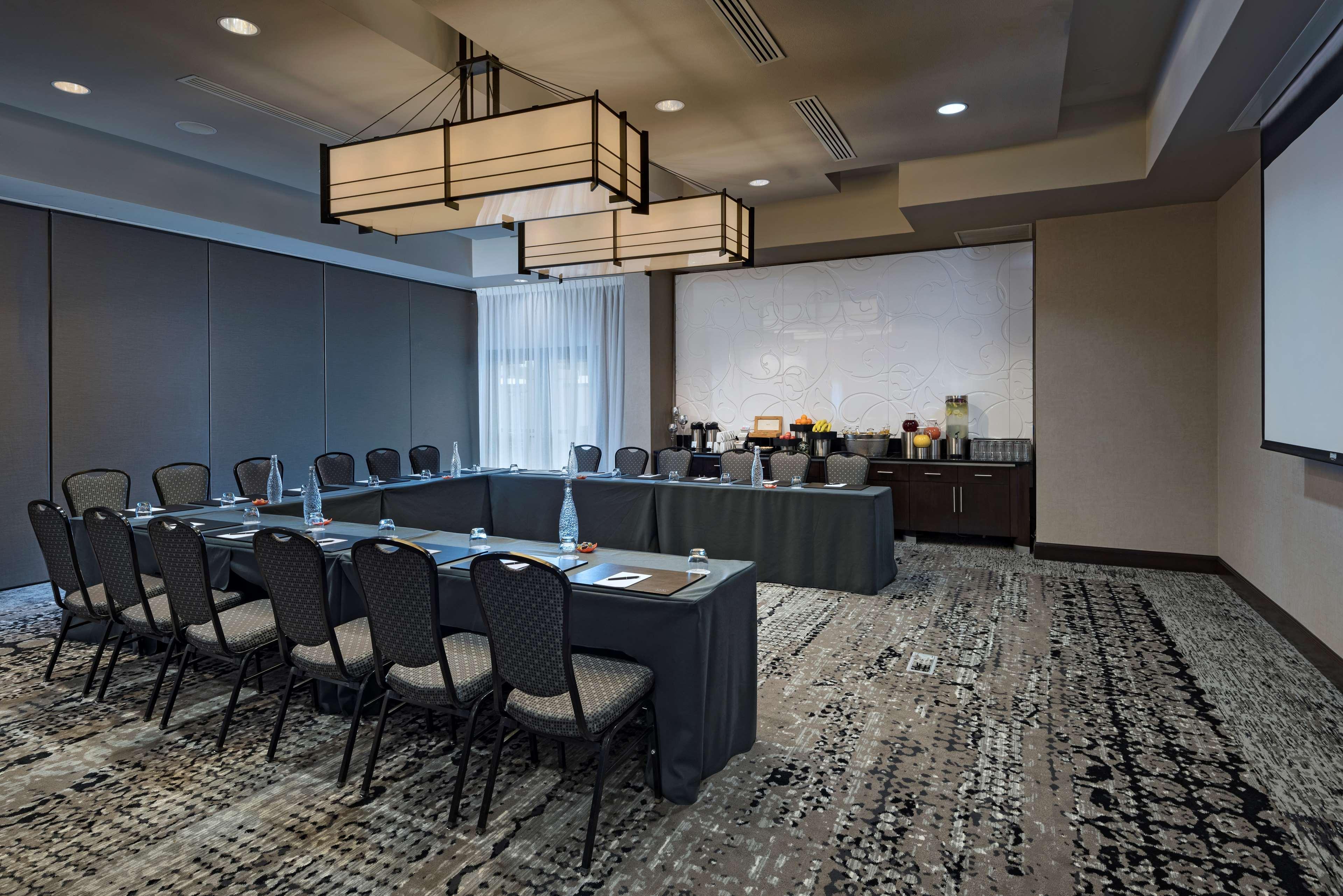 Hyatt Centric The Woodlands Hotel Exterior foto